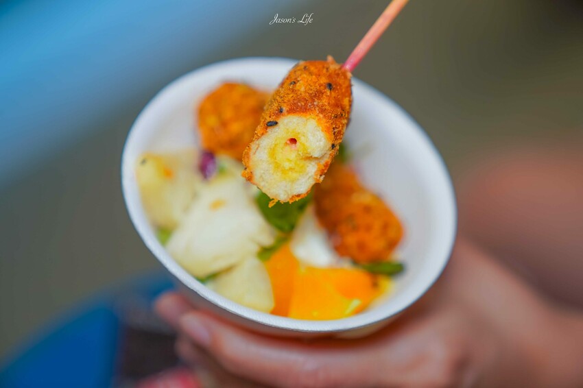 【台中南屯│美食】KOOBESTAR＊咖啡＊酷必捲。新開幕台中咖啡廳推薦，打造航空主題用餐空間，糙米捲心酥與咖