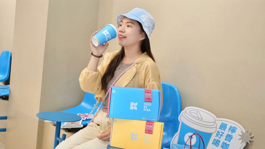 [台中] KOOBESTAR＊咖啡＊酷必捲｜全新開幕IG打卡店｜台中公益路美食！買咖啡送酷必捲