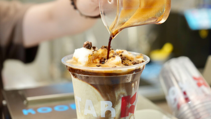 [台中] KOOBESTAR＊咖啡＊酷必捲｜全新開幕IG打卡店｜台中公益路美食！買咖啡送酷必捲