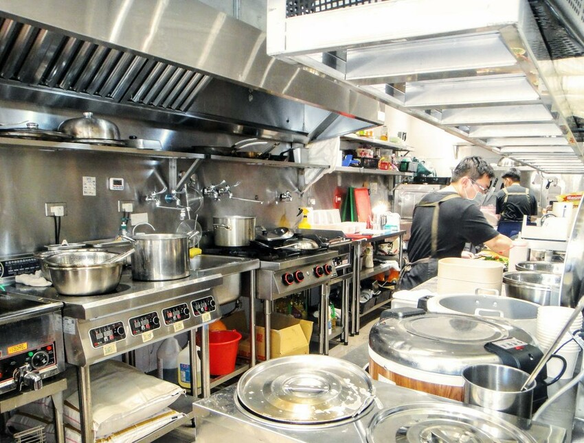 【美食】「食光機奇岩店」中西式簡餐、義大利麵、健康餐盒，北投