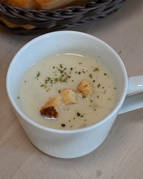 帕菲puffy｜鳳山區美食｜親子、寵物友善餐廳｜鳳凌廣場周邊義式餐廳｜三色萌熊泡芙、義大利麵、燉飯