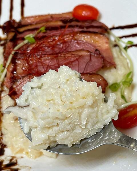 帕菲puffy｜鳳山區美食｜親子、寵物友善餐廳｜鳳凌廣場周邊義式餐廳｜三色萌熊泡芙、義大利麵、燉飯