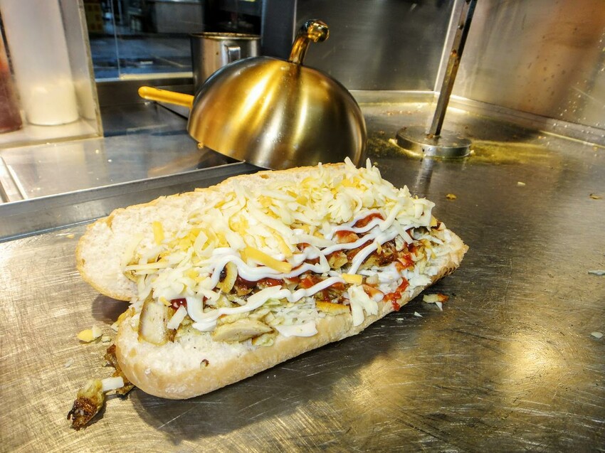 【美食】 「神攻沙威瑪」信義區異國美食推薦，北醫吳興商圈小吃