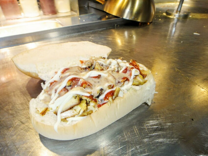 【美食】 「神攻沙威瑪」信義區異國美食推薦，北醫吳興商圈小吃