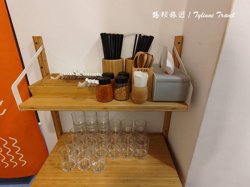 大安科技大樓拉麵！裸湯拉麵雞白湯宵夜首選，原味與柚子鹽雙口味推薦。