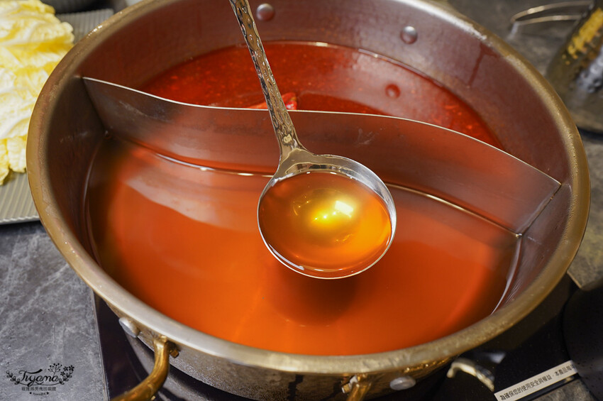 桃園火鍋。珍上堂海陸火鍋城：桃園精品火鍋「黃金雞上湯」，生猛鮮活波士頓龍蝦這裡吃 @緹雅瑪 美食旅遊趣