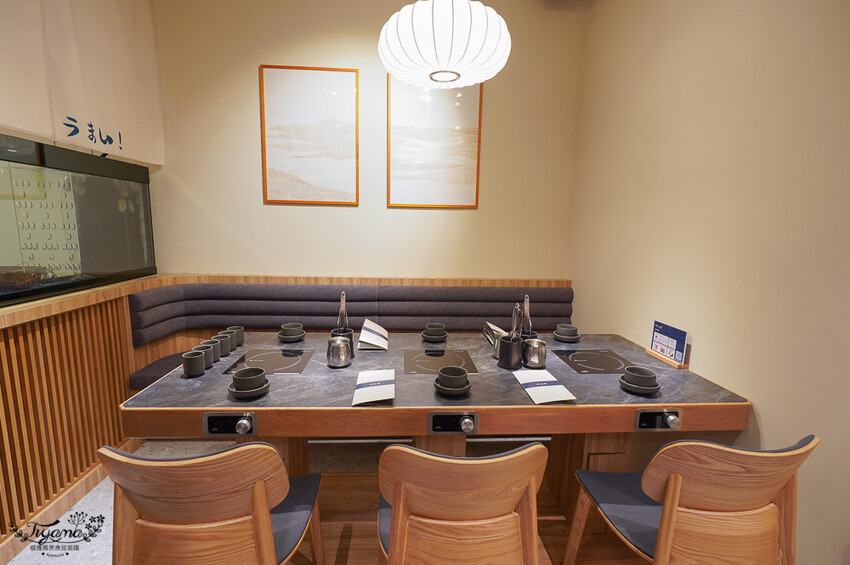 桃園火鍋。珍上堂海陸火鍋城：桃園精品火鍋「黃金雞上湯」，生猛鮮活波士頓龍蝦這裡吃 @緹雅瑪 美食旅遊趣