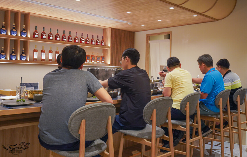 桃園火鍋。珍上堂海陸火鍋城：桃園精品火鍋「黃金雞上湯」，生猛鮮活波士頓龍蝦這裡吃 @緹雅瑪 美食旅遊趣