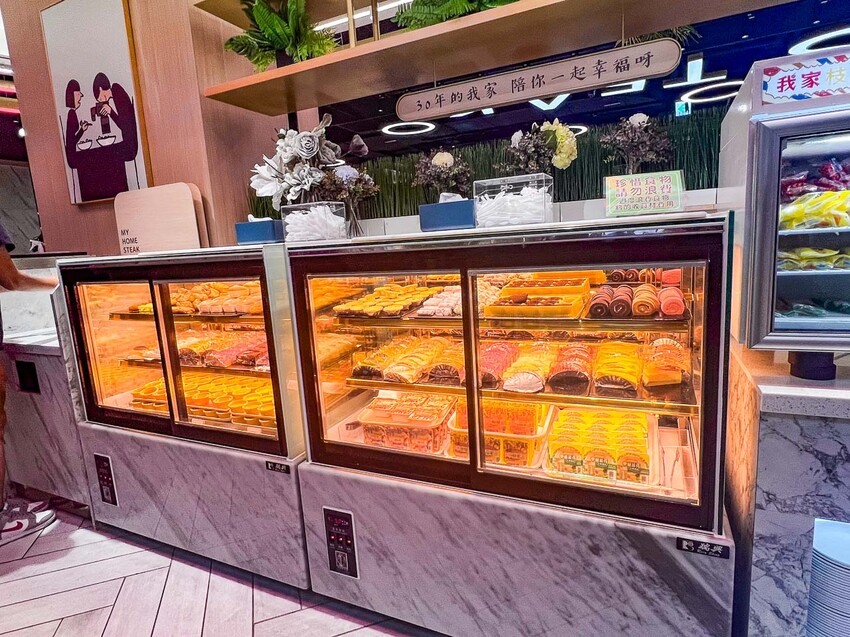 新北市林口區我家牛排林口A9店｜現場人山人海！全台最大我家牛排，值得排嗎？