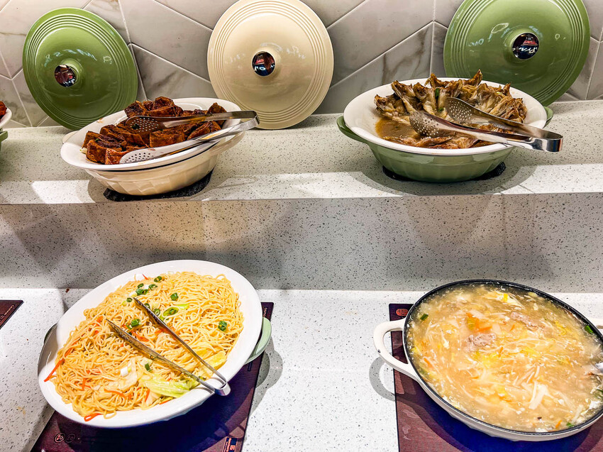 新北市林口區我家牛排林口A9店｜現場人山人海！全台最大我家牛排，值得排嗎？