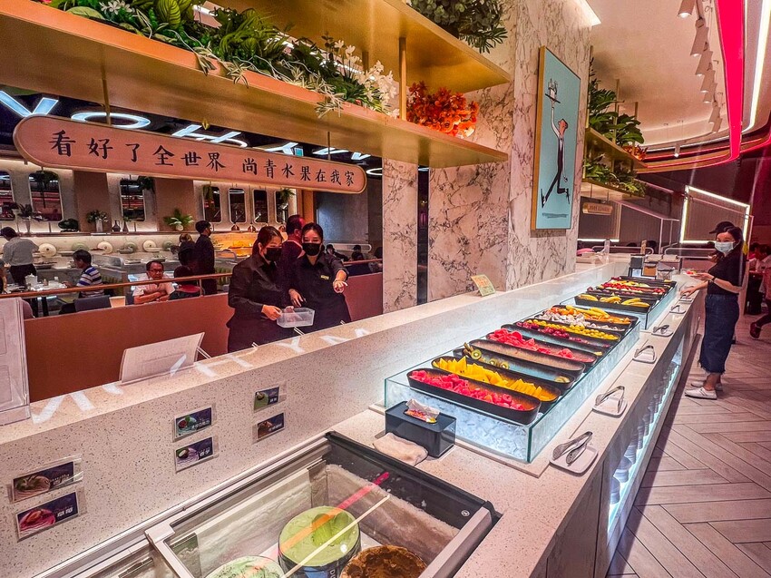 新北市林口區我家牛排林口A9店｜現場人山人海！全台最大我家牛排，值得排嗎？