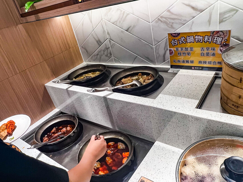 新北市林口區我家牛排林口A9店｜現場人山人海！全台最大我家牛排，值得排嗎？