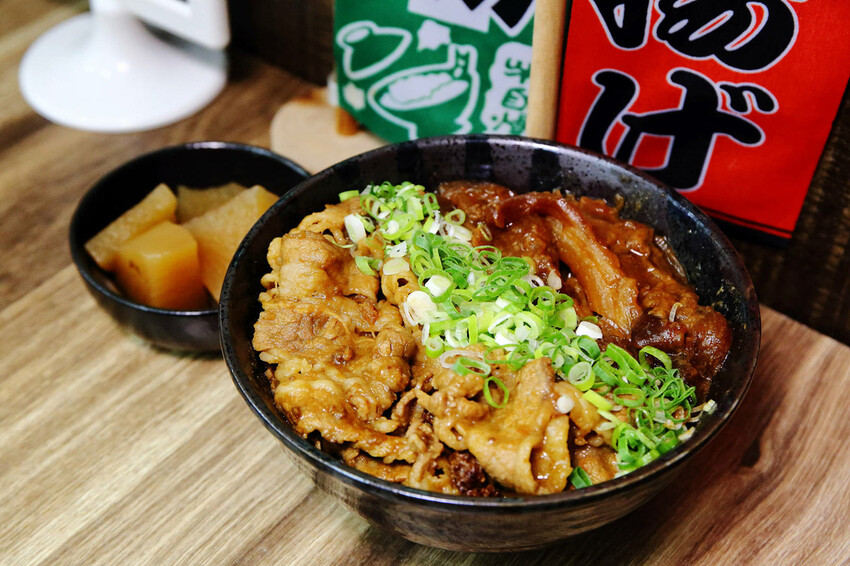 永和美食爆量肉丼，久似丼永貞店，份量超多滿到看不到白飯，大胃