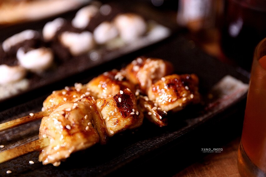 開到凌晨兩點的深夜食堂！身居巷弄卻人氣爆棚 沒預約吃不到｜串岐日式居酒屋【板橋江子翠串燒居酒屋】