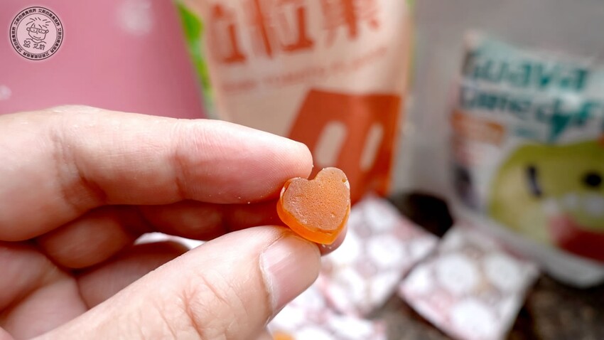 【 全台首創鹹曲奇 】沒想到番茄可以做成鹹的曲奇，味道還很像披薩？！波萌農場還將帝王芭樂做成鬆軟易咀嚼