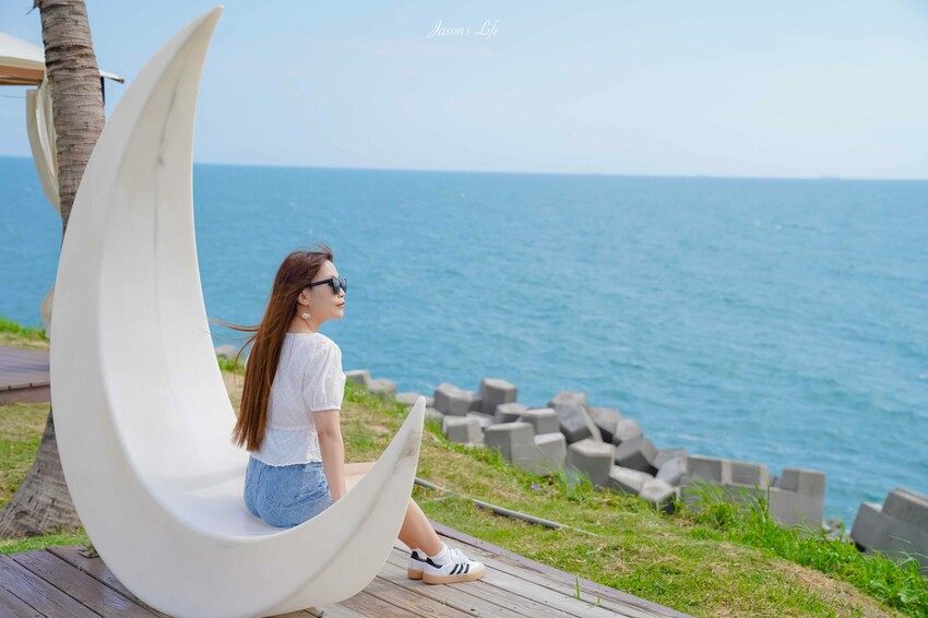 高雄市彌陀區【高雄彌陀|景點】愛琴海岸海景渡假農場。高雄彌陀海景景觀餐廳,不用跑恆春就有愛琴海,多種打卡藝術