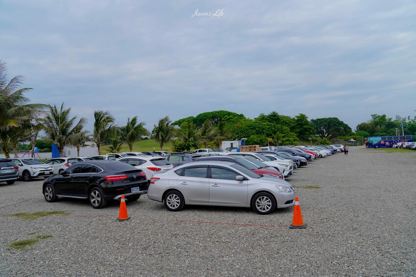高雄市彌陀區【高雄彌陀|景點】愛琴海岸海景渡假農場。高雄彌陀海景景觀餐廳,不用跑恆春就有愛琴海,多種打卡藝術