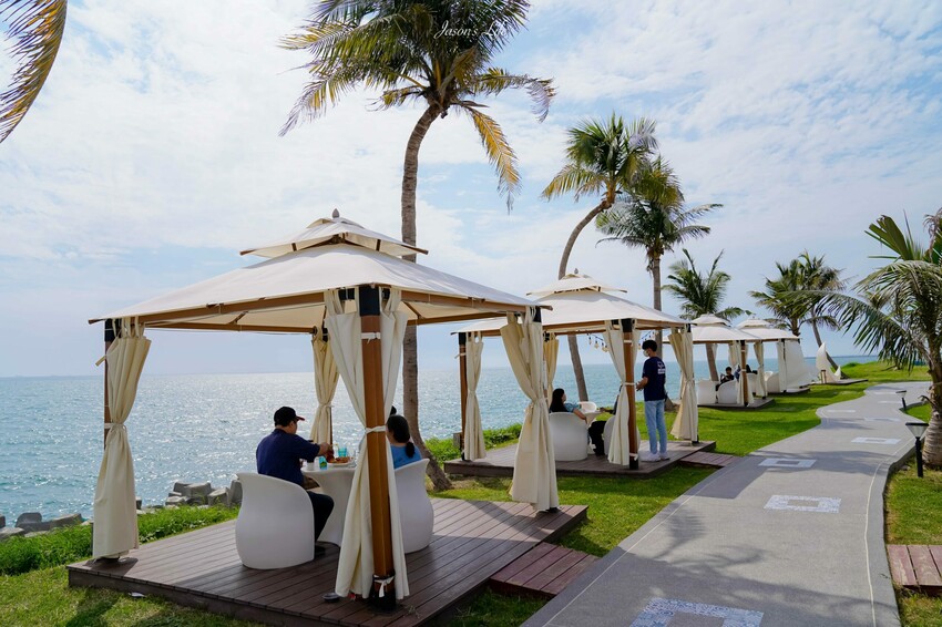 高雄市彌陀區【高雄彌陀|景點】愛琴海岸海景渡假農場。高雄彌陀海景景觀餐廳,不用跑恆春就有愛琴海,多種打卡藝術