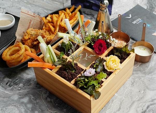 LINE_ALBUM_Luxy Vivid Bistro 餐酒館_230625_44.jpg