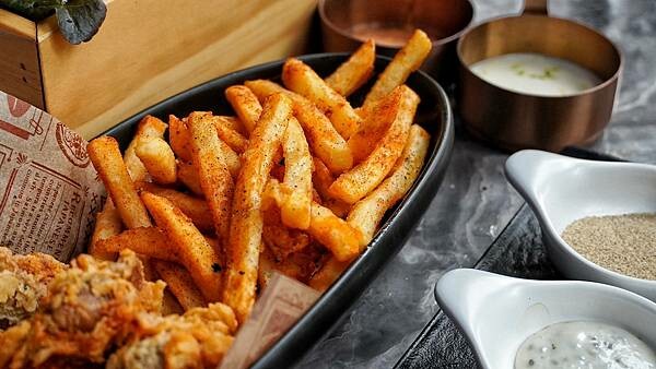 LINE_ALBUM_Luxy Vivid Bistro 餐酒館_230625_30.jpg