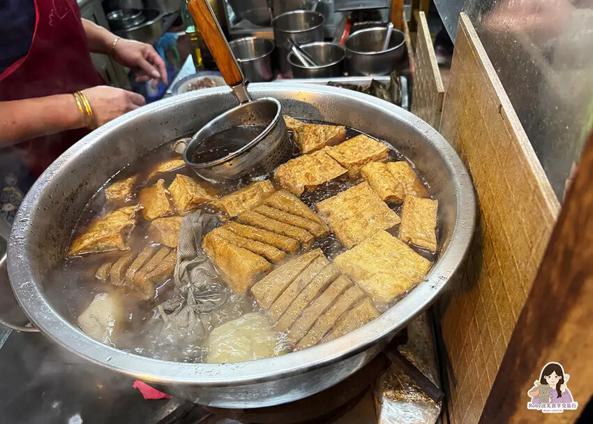 【龍潭美食】橋頭老麵店附上菜，道地的客家美食，專賣榨菜肉絲麵