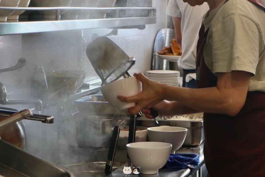 高雄美食推薦|聰明鴨肉店．近50年在地老店，家庭聚餐&商務招