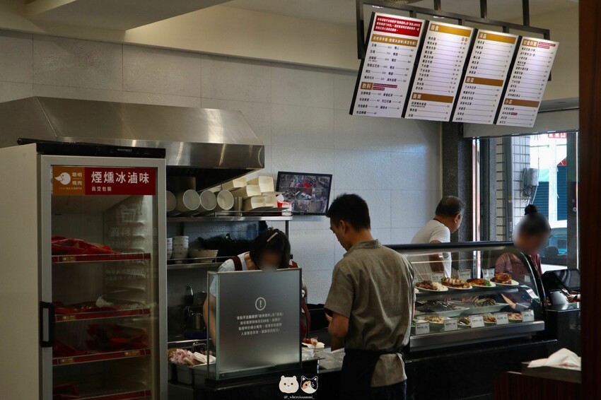 高雄美食推薦|聰明鴨肉店．近50年在地老店，家庭聚餐&商務招