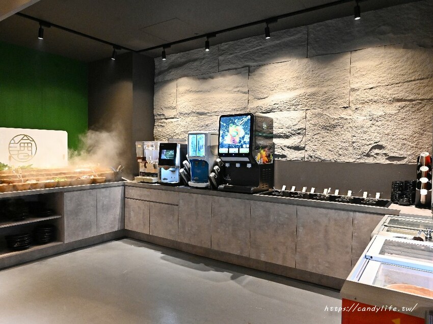 論石間鍋物｜台中人氣鍋物分店新開幕，營業至凌晨兩點，中間不休息，蔬菜自助吧吃到飽，7/31前享湯底免費升級～