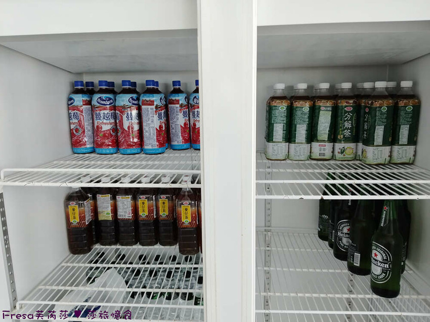 屏東縣琉球鄉小琉球熱炒【飯賣獨品海鮮熱炒店】白沙尾渡船碼頭第一排海景餐廳.小琉球特色菜蜂巢蝦＋龍蝦三明治必點菜色│