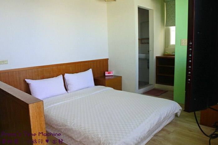 屏東縣琉球鄉小琉球熱炒【飯賣獨品海鮮熱炒店】白沙尾渡船碼頭第一排海景餐廳.小琉球特色菜蜂巢蝦＋龍蝦三明治必點菜色│