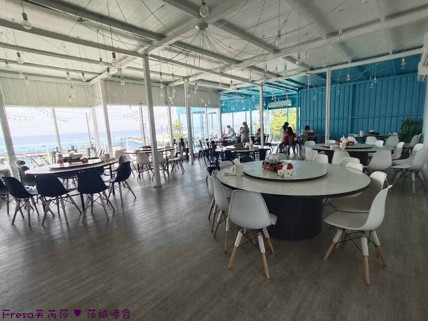 屏東縣琉球鄉小琉球熱炒【飯賣獨品海鮮熱炒店】白沙尾渡船碼頭第一排海景餐廳.小琉球特色菜蜂巢蝦＋龍蝦三明治必點菜色│