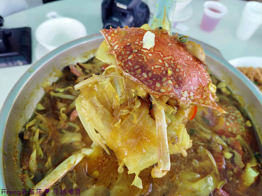 屏東縣琉球鄉小琉球熱炒【飯賣獨品海鮮熱炒店】白沙尾渡船碼頭第一排海景餐廳.小琉球特色菜蜂巢蝦＋龍蝦三明治必點菜色│