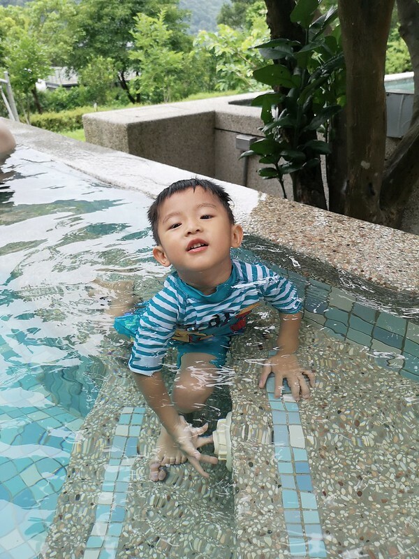 烏來溫泉會館，足立司拉 SLA ULAY75