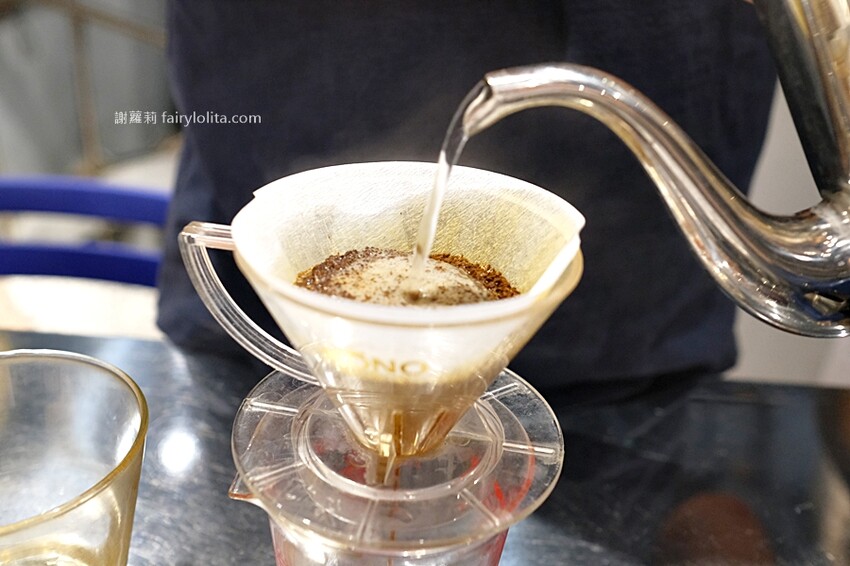 新開幕！一天只賣四小時，Google分數高達4.9、還沒開店就有客人在等候！