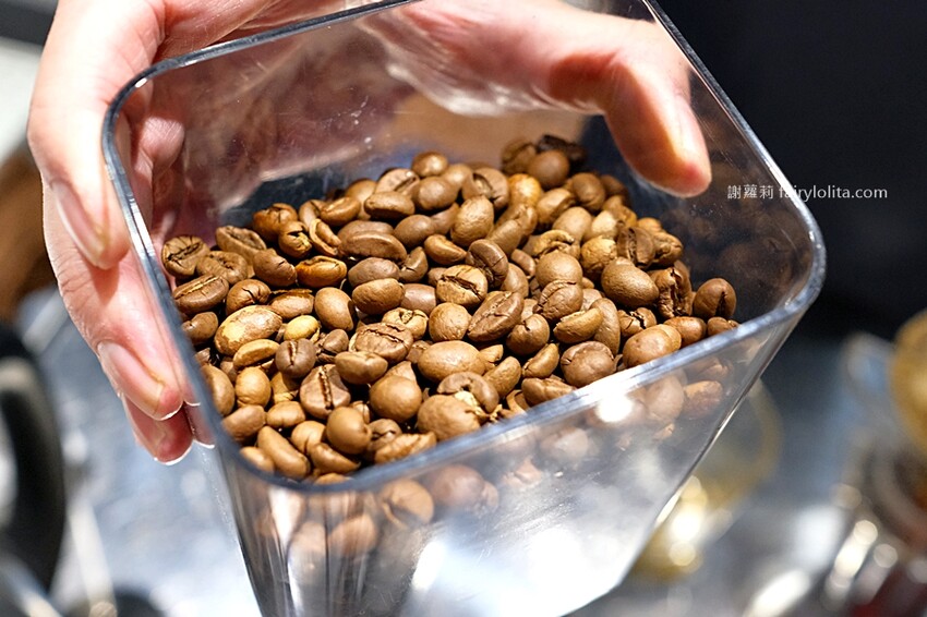 新開幕！一天只賣四小時，Google分數高達4.9、還沒開店就有客人在等候！