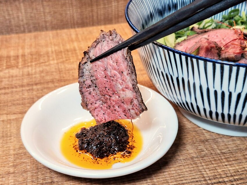 【美食】「潮月沙茶匠私房麵室・珈琲煎焙」沙茶乾拌麵、手沖咖啡