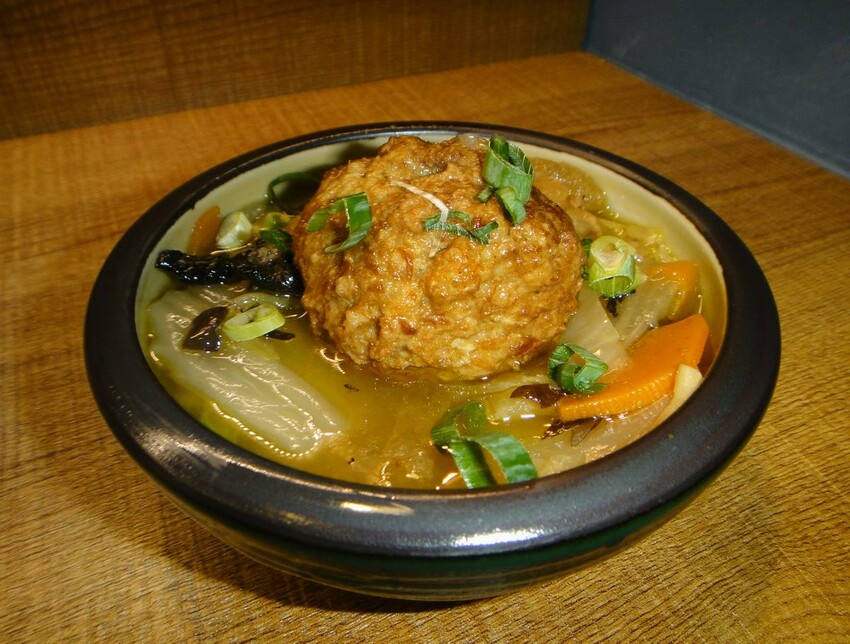 【美食】「潮月沙茶匠私房麵室・珈琲煎焙」沙茶乾拌麵、手沖咖啡