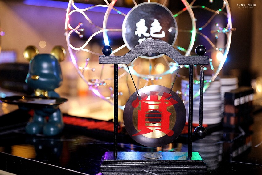 營業至凌晨5點 台北夜貓快典藏！巷弄裡的氛圍網美餐酒館 提供飛鏢機/Beer Pong｜夜色talking bar(台北東區