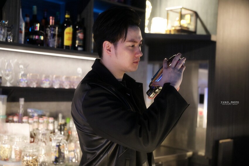 營業至凌晨5點 台北夜貓快典藏！巷弄裡的氛圍網美餐酒館 提供飛鏢機/Beer Pong｜夜色talking bar(台北東區