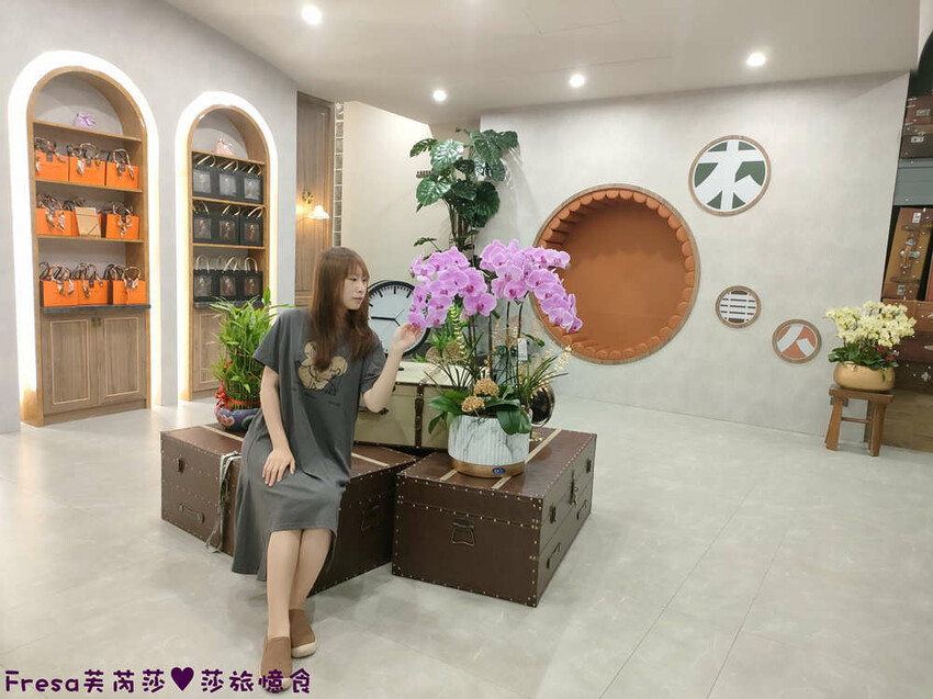 南投住宿【集集鐵道行旅】集集火車站旁質感飯店火車元素.超大寬敞房型山景視野超棒│泡麵餅乾宵夜吃到飽│集集飯店 - Fresa芙芮莎♥莎旅憶食