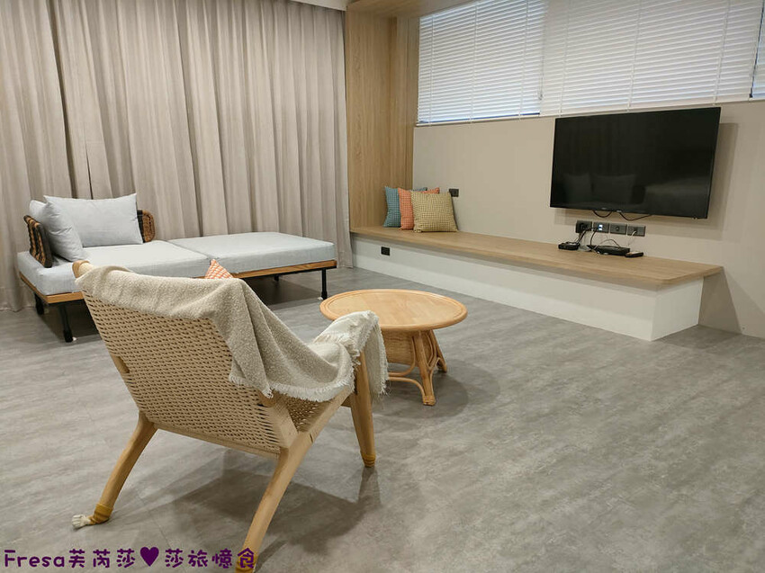 南投住宿【集集鐵道行旅】集集火車站旁質感飯店火車元素.超大寬敞房型山景視野超棒│泡麵餅乾宵夜吃到飽│集集飯店 - Fresa芙芮莎♥莎旅憶食