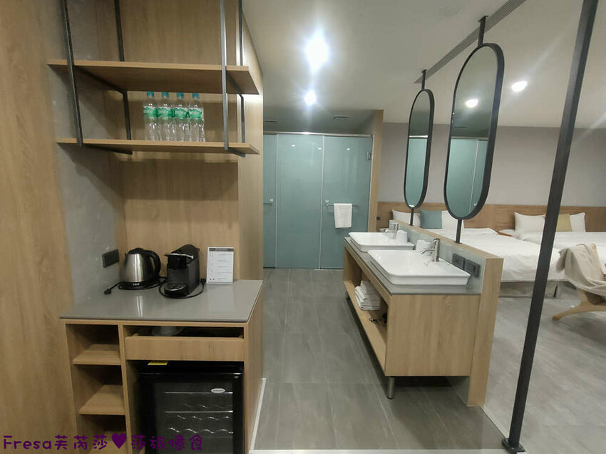 南投住宿【集集鐵道行旅】集集火車站旁質感飯店火車元素.超大寬敞房型山景視野超棒│泡麵餅乾宵夜吃到飽│集集飯店 - Fresa芙芮莎♥莎旅憶食