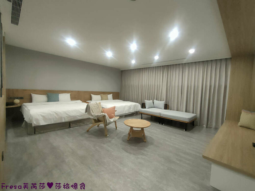 南投住宿【集集鐵道行旅】集集火車站旁質感飯店火車元素.超大寬敞房型山景視野超棒│泡麵餅乾宵夜吃到飽│集集飯店 - Fresa芙芮莎♥莎旅憶食