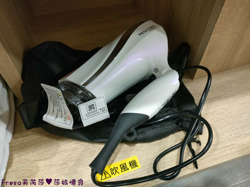 南投住宿【集集鐵道行旅】集集火車站旁質感飯店火車元素.超大寬敞房型山景視野超棒│泡麵餅乾宵夜吃到飽│集集飯店 - Fresa芙芮莎♥莎旅憶食