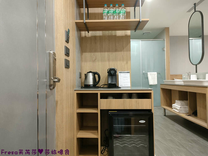 南投住宿【集集鐵道行旅】集集火車站旁質感飯店火車元素.超大寬敞房型山景視野超棒│泡麵餅乾宵夜吃到飽│集集飯店 - Fresa芙芮莎♥莎旅憶食