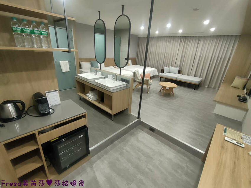 南投住宿【集集鐵道行旅】集集火車站旁質感飯店火車元素.超大寬敞房型山景視野超棒│泡麵餅乾宵夜吃到飽│集集飯店 - Fresa芙芮莎♥莎旅憶食