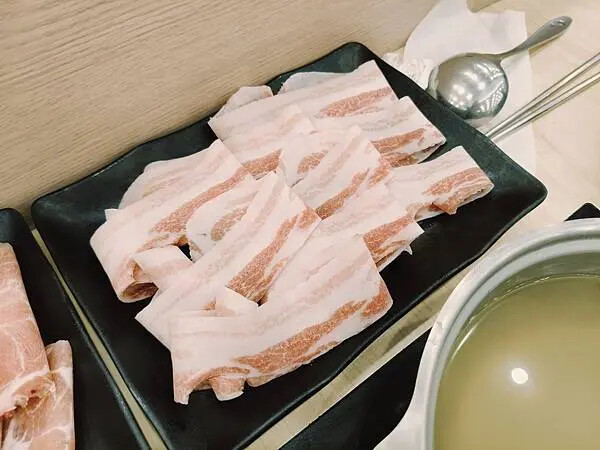 新北錢都日式涮涮鍋三峽北大店~全新重新裝潢~讓您有全新