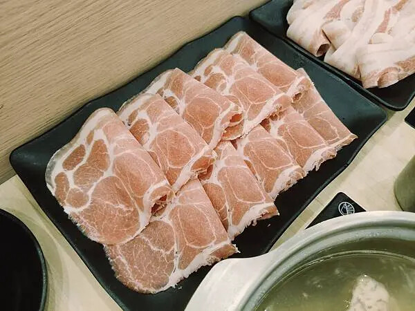 新北錢都日式涮涮鍋三峽北大店~全新重新裝潢~讓您有全新
