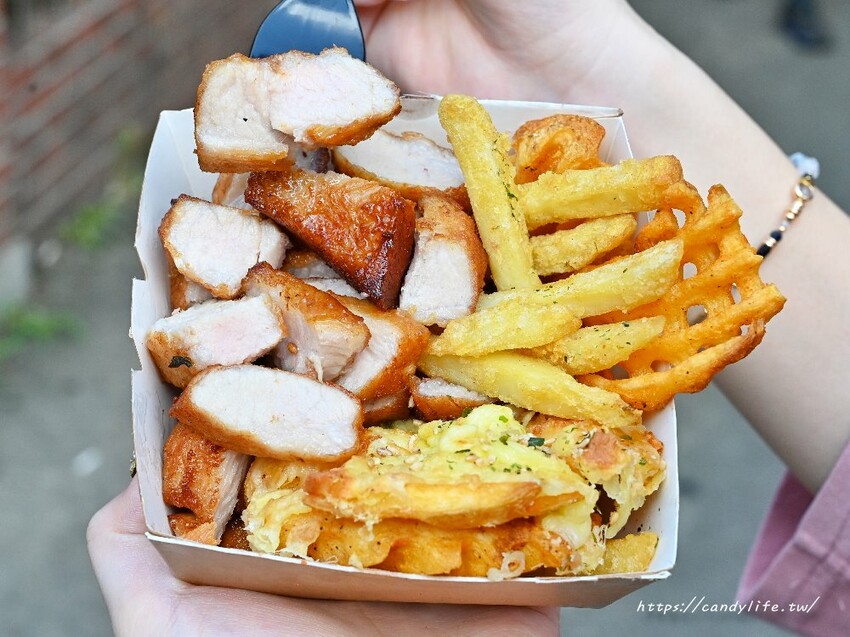 一克噗肉｜台中大慶夜市厲害小吃開分店啦！原塊肉製作的香噴噴熟成牛排、熟成伊比利松板豬，肉肉控必訪～