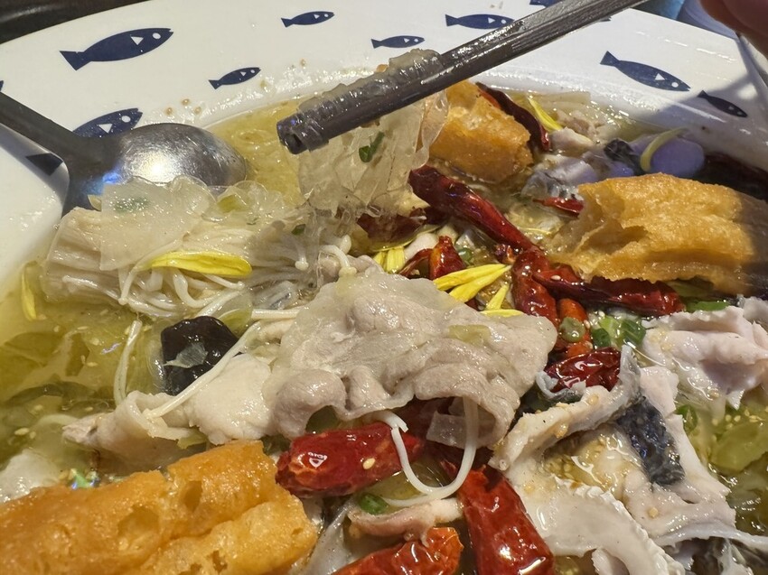 【台北信義美食】刁民酸菜魚，